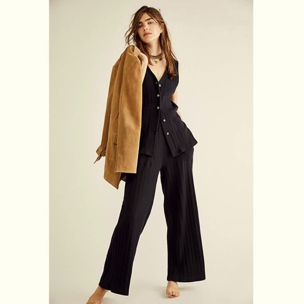 Free People Black Wide-Leg Pleated Pants